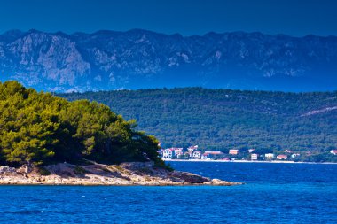 Deniz, dağlar ve şehir