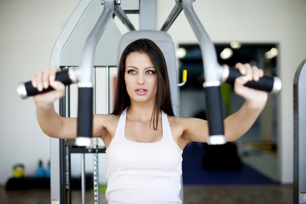Girl at the gym — Stock Photo, Image
