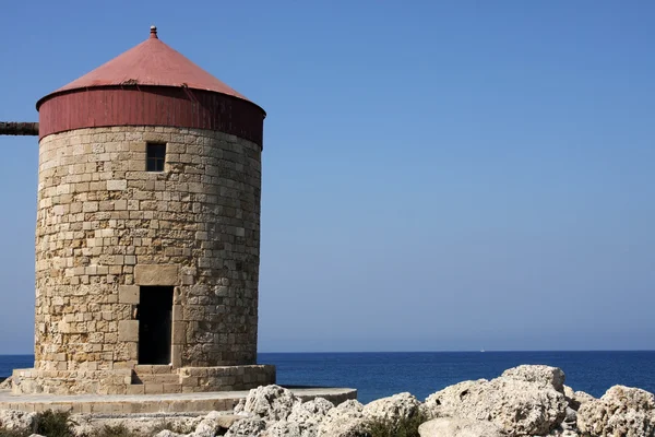 Ancien moulin à vent sur Rhodes, Grèce — Photo