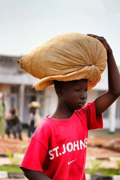 Ruanda rapaz — Fotografia de Stock