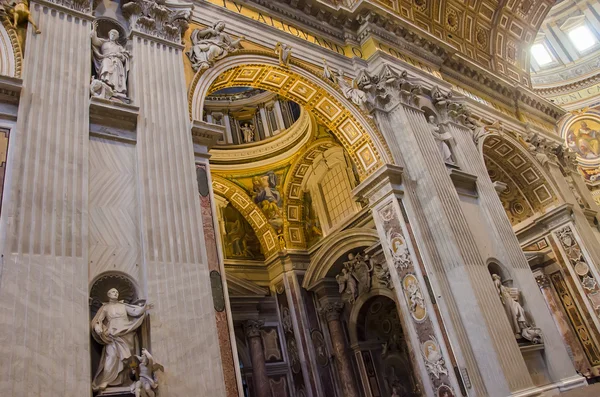 Собор Святого Петра в Ватикане — стоковое фото