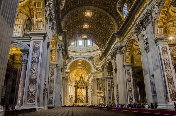 Catedral de San Pedro en el Vaticano — Foto de Stock