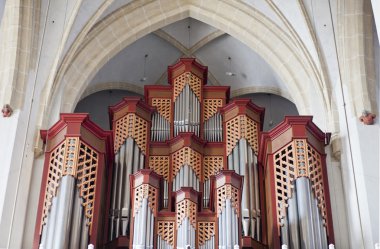 Kilise organı