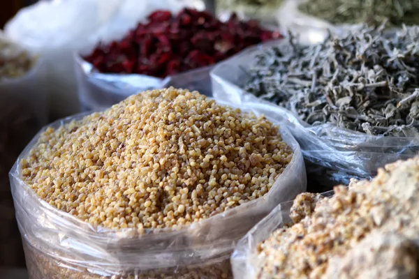 Kryddor på Mellanöstern marknaden — Stockfoto