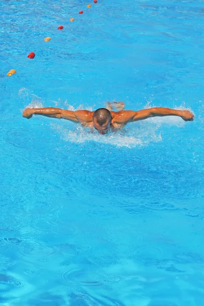 Schwimmen schwer — Stockfoto