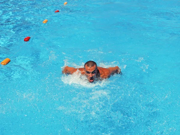 Zwembad training — Stockfoto