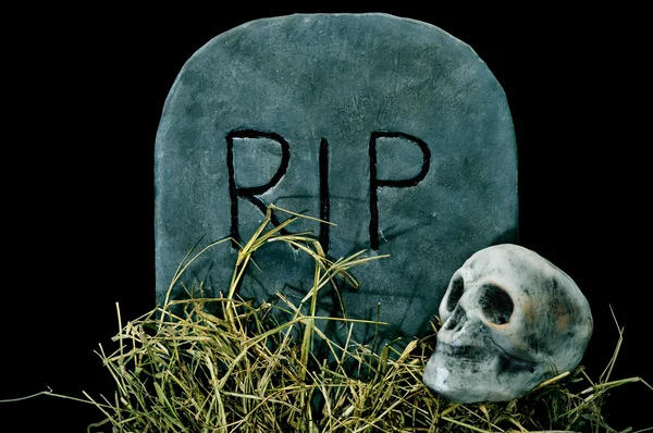 Halloween hrobu a lebka — Stock fotografie