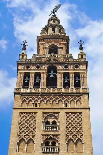 Wieży giralda w Sewilli, Hiszpania — Zdjęcie stockowe