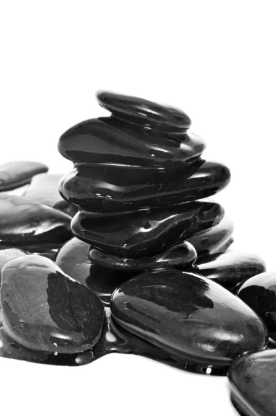 平衡黑禅宗石头 — 图库照片