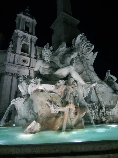 ナヴォーナ広場、ローマの噴水 — ストック写真