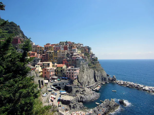 Dorp aan de Italiaanse kust — Stockfoto