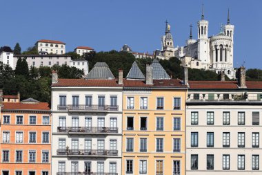 Fourviere Bazilikası ve yapı