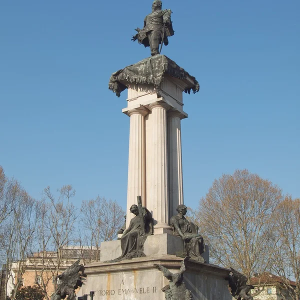 비토리오 에마누엘레 2 세 동상 — 스톡 사진