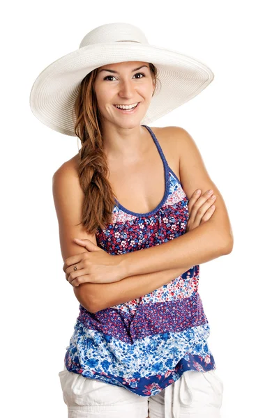 Bella ragazza in abiti estivi e indossa un cappello — Foto Stock