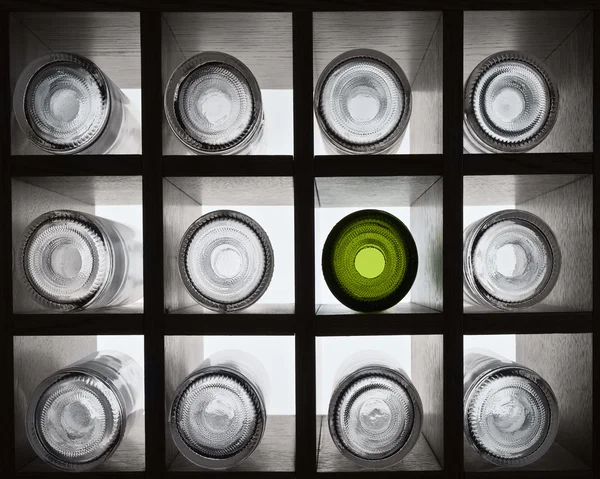 Botellas vacías con retroiluminación — Foto de Stock