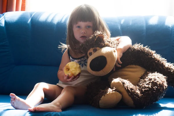 Pretty girl with teddy bear — Stock Photo, Image