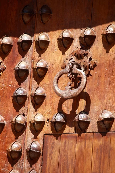 Ancient wood brown door lock — Stock Photo, Image