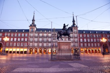 heykel felipe III - plaza mayor, madrid, İspanya