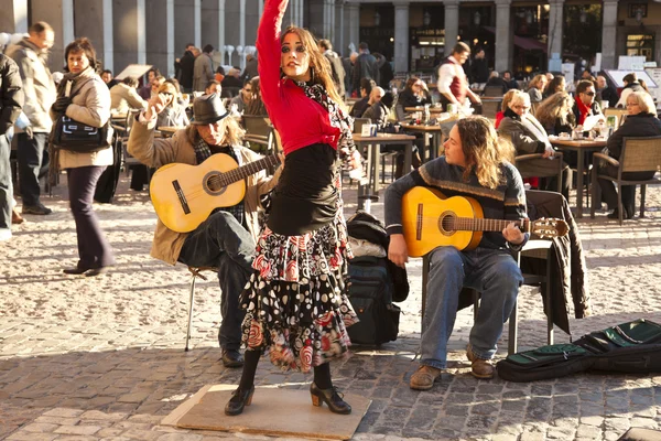Flamenco groep uitvoert op plaza mayor — Stockfoto