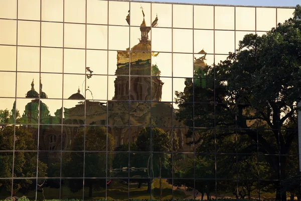 Des Moines, Iowa - State Capitol Building — kuvapankkivalokuva