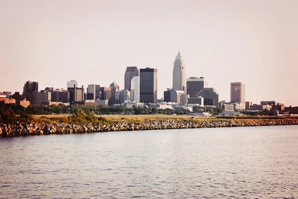 Cleveland from Lake Erie — Stock Photo, Image