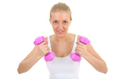 genç kadın üzerinde beyaz izole dumbbells ile