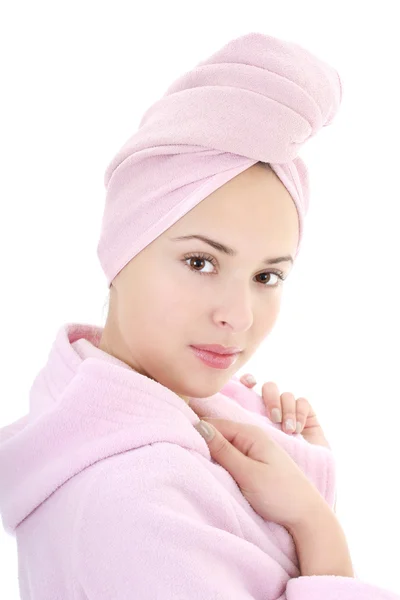 Młoda piękna kobieta w szlafrok po kąpieli — Zdjęcie stockowe