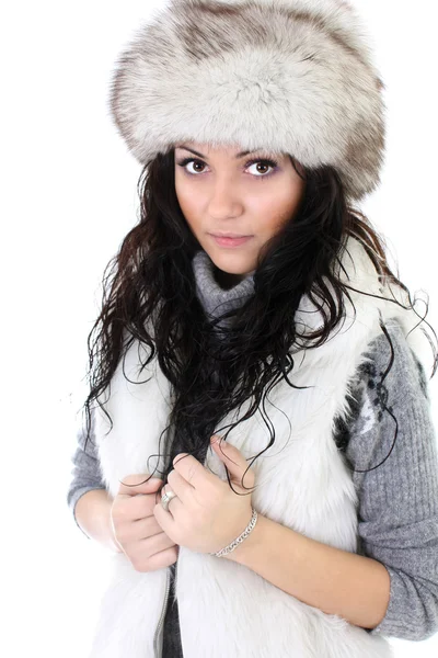 Donna attraente in cappello di pelliccia — Foto Stock