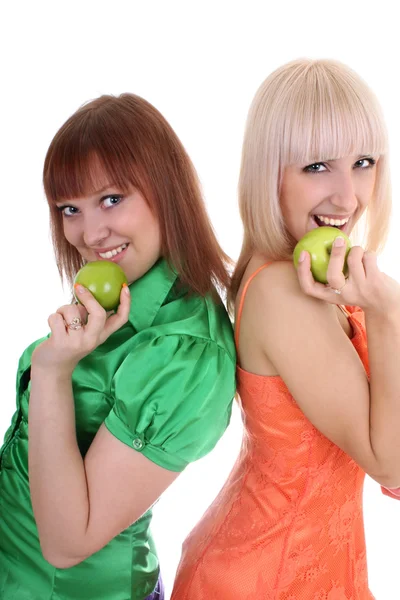 Dwóch młodych atrakcyjnych kobiet z zielonego jabłka — Zdjęcie stockowe
