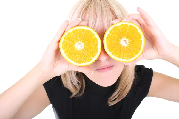 Смішна блондинка з двома апельсиновими скибочками замість очей — стокове фото