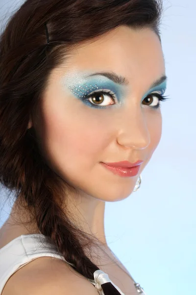 Nahaufnahme Portrait schöne Frau mit Winter-Make-up — Stockfoto