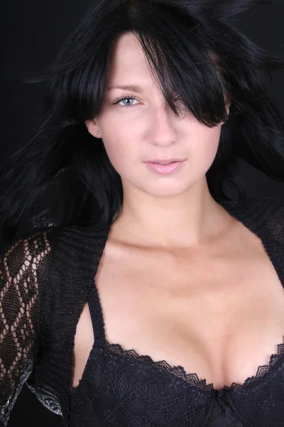 Sexy vrouw in zwarte beha — Stockfoto