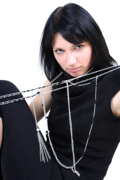 Mladá krásná žena s řetězem — Stock fotografie