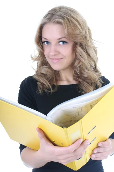 Affärskvinna med gul mapp — Stockfoto