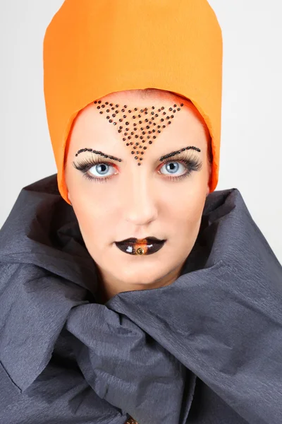Hermosa mujer con maquillaje creativo — Foto de Stock