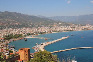 şehir ve liman Alanya görünümü