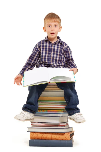 Niño pequeño con libros —  Fotos de Stock