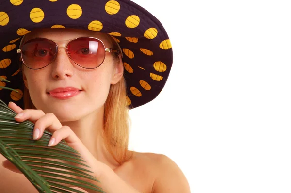 Chica de verano con planta y sombrero de panama — Foto de Stock