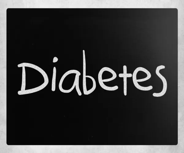 「糖尿病」、黒板に白いチョークで手書きの単語 — ストック写真