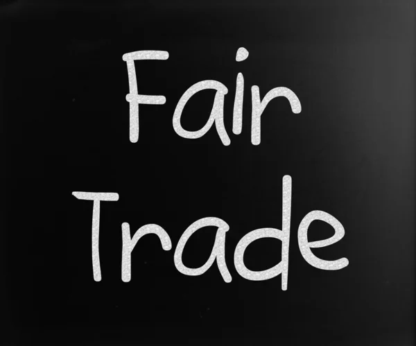 Fair Trade Handgeschreven Met Wit Krijt Een Bord — Stockfoto