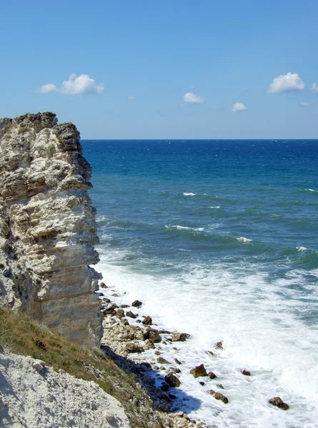 Morze, fale i skały — Zdjęcie stockowe