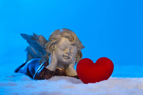 Love Angel shows hearts — Stock Photo, Image