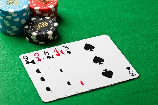 Un par en un juego de póquer —  Fotos de Stock