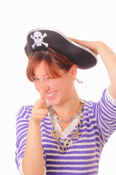 Funny mladá dívka v klobouku pirát — Stock fotografie