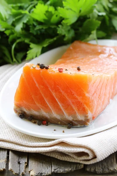 Cultivo elite de salmón salado de pescado rojo — Foto de Stock