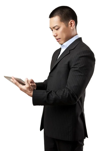 Empresario trabajando en tableta digital —  Fotos de Stock