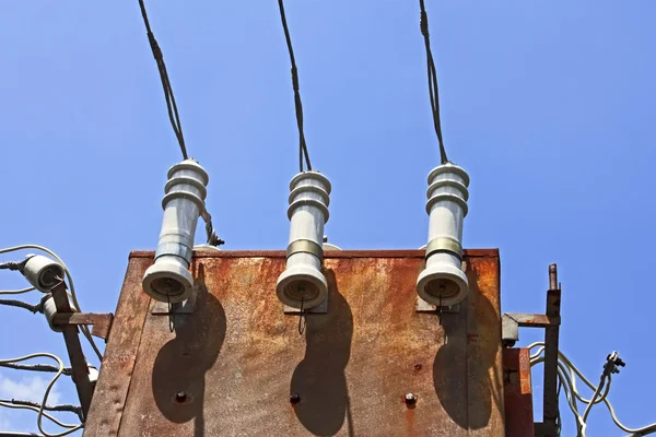 Detal starego transformatora elektrycznego — Zdjęcie stockowe