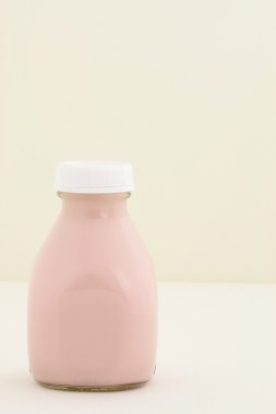 çilek taze süt yarım litre