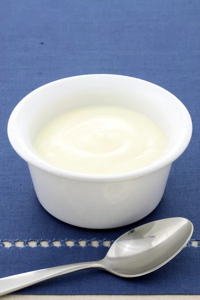 Heerlijke verse yoghurt — Stockfoto