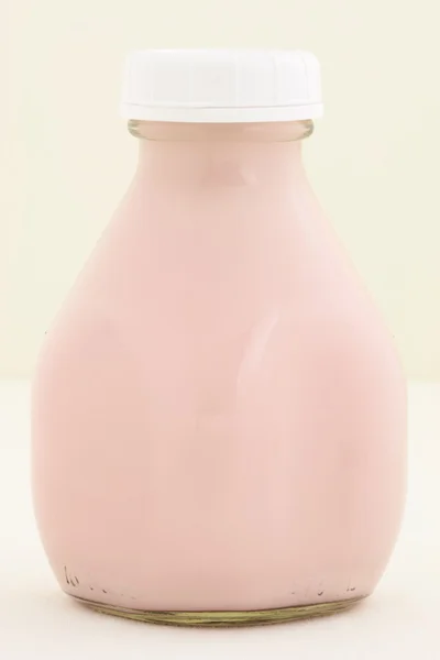 Strawberry fresh milk pint — Stock Photo, Image